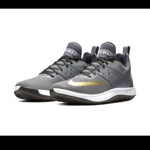 Nike Fly By Low II  sz 11